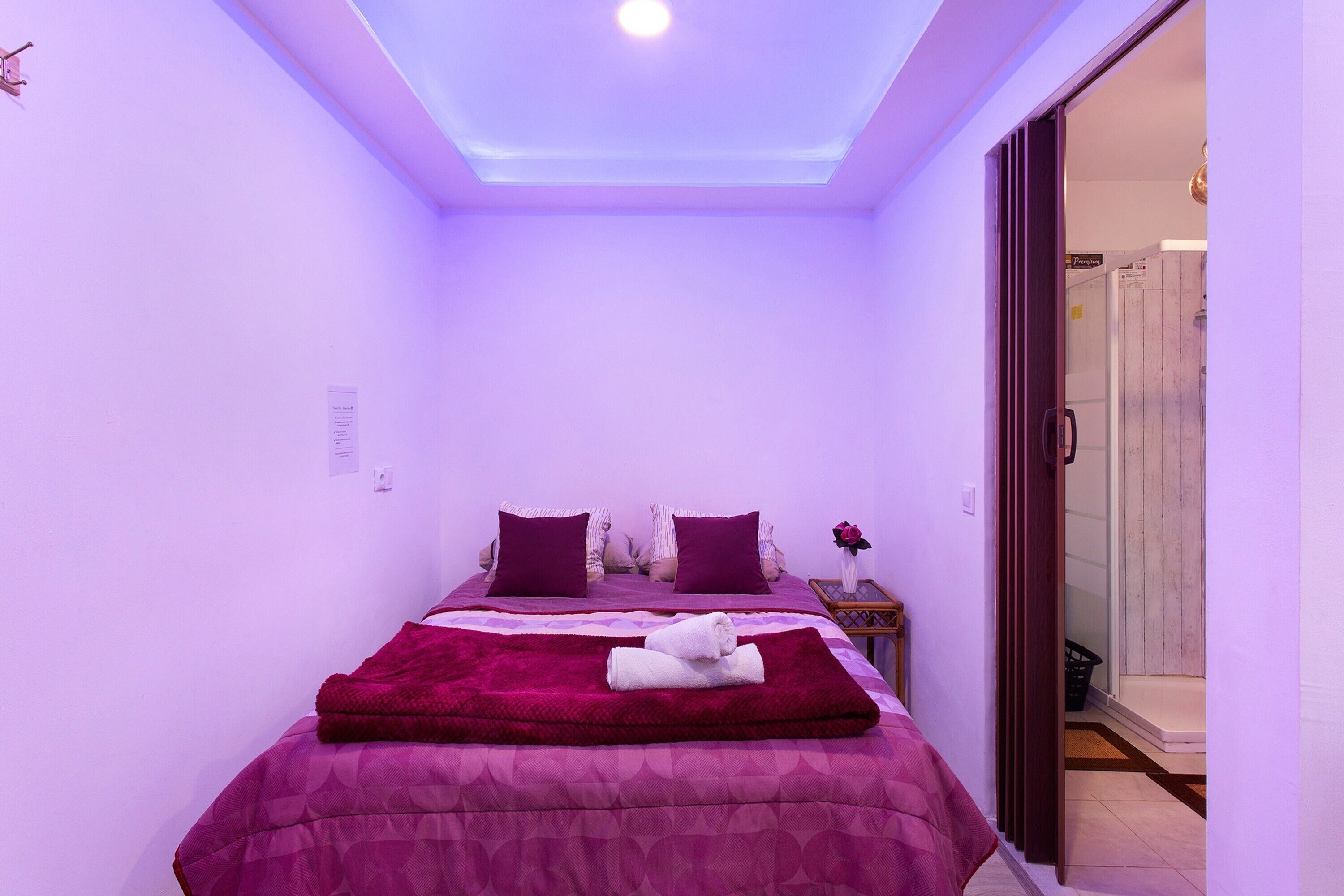 1 室のベッドルーム、WiFi、ベッドシーツ