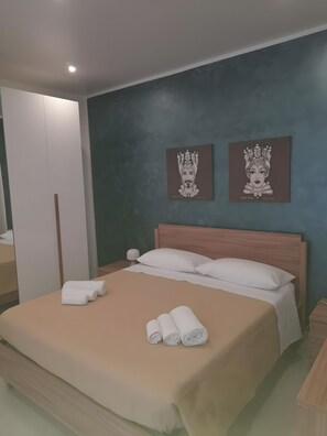 Iron/ironing board, WiFi, bed sheets - La terrazza di porticello (Porticello)