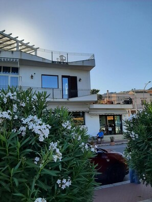Exterior - La terrazza di porticello (Porticello)