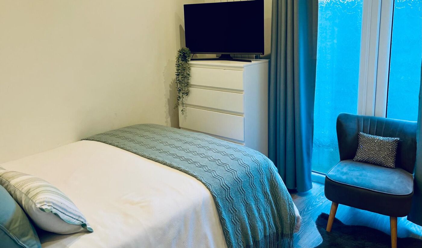 1 bedroom, WiFi, bed sheets