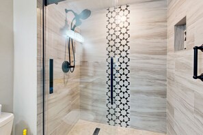 Hair dryer, towels - Mountaintop condo w/shared pools, hot tub, & sauna (Sugar Mountain)