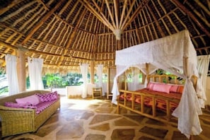 Property grounds - Waterside Luxury Villa Tiwi Beach Kenya (Tiwi)