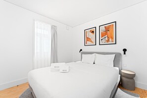 Bügeleisen/Bügelbrett, Internetzugang, Bettwäsche