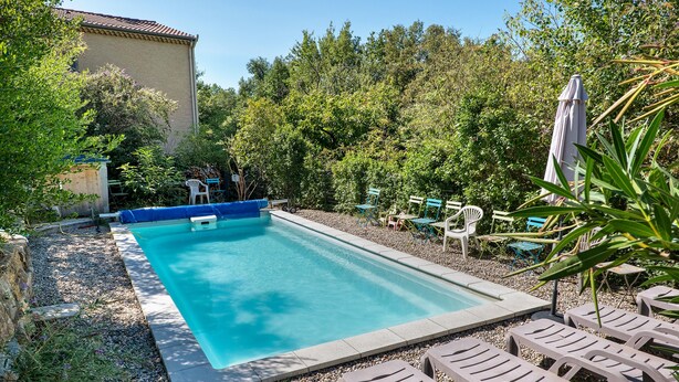 Pool - Villa 'Gite Les Bouches Rouges 6 Personnes' with Mountain View, Wi-Fi and Air Conditioning (Vesseaux)