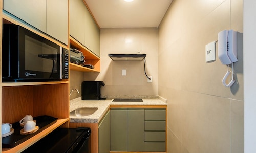 Fully Equipped Apartments in a Building With a Pool and Gym, 280m From the Beach - Clfs