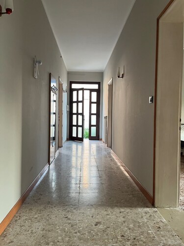 Villa with garden near Verona with pets allowed