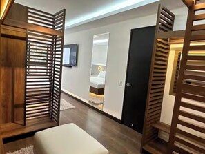 Apartamento Deluxe, no fumadores, Aire acondicionado | Armario