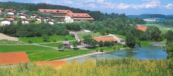 Bungalow 21 on the edge of the forest with terrace and view of the Wasserkuppe.