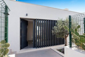 تفاصيل الفندق من الخارج