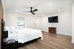 3 bedrooms, WiFi, bed sheets