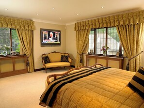 2 عدّة غرف نوم ومكتب ومكواة/لوح كي وواي فاي مجانًا