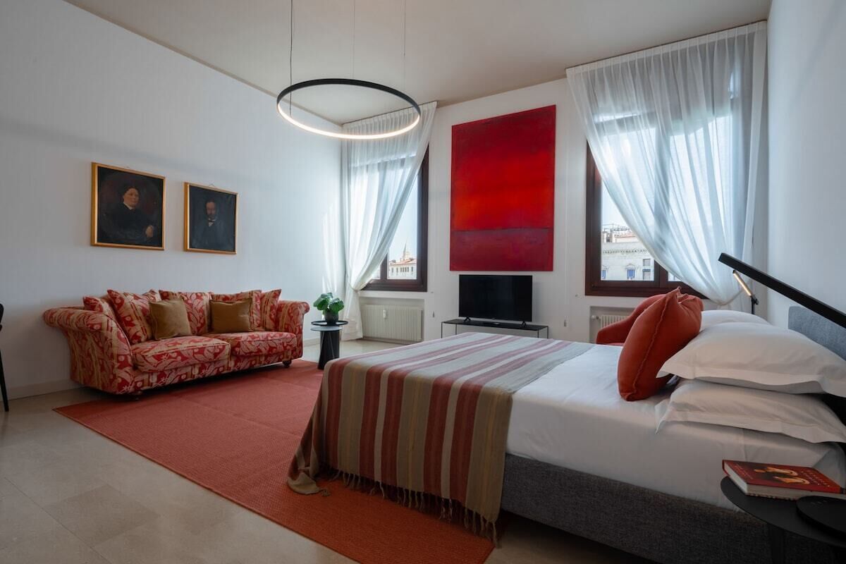 1 bedroom, iron/ironing board, free WiFi