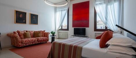 1 bedroom, iron/ironing board, free WiFi