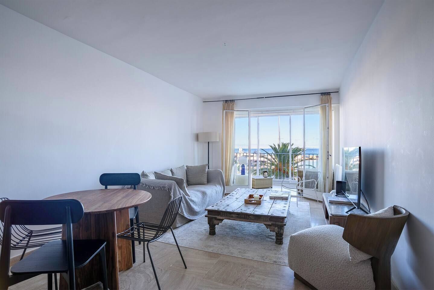 Televisión y estéreo 