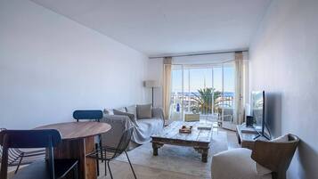 Televisión y estéreo