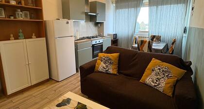 Cozy One-Bedroom Apartment Near St. Mark's Polyclinic and Leolandi