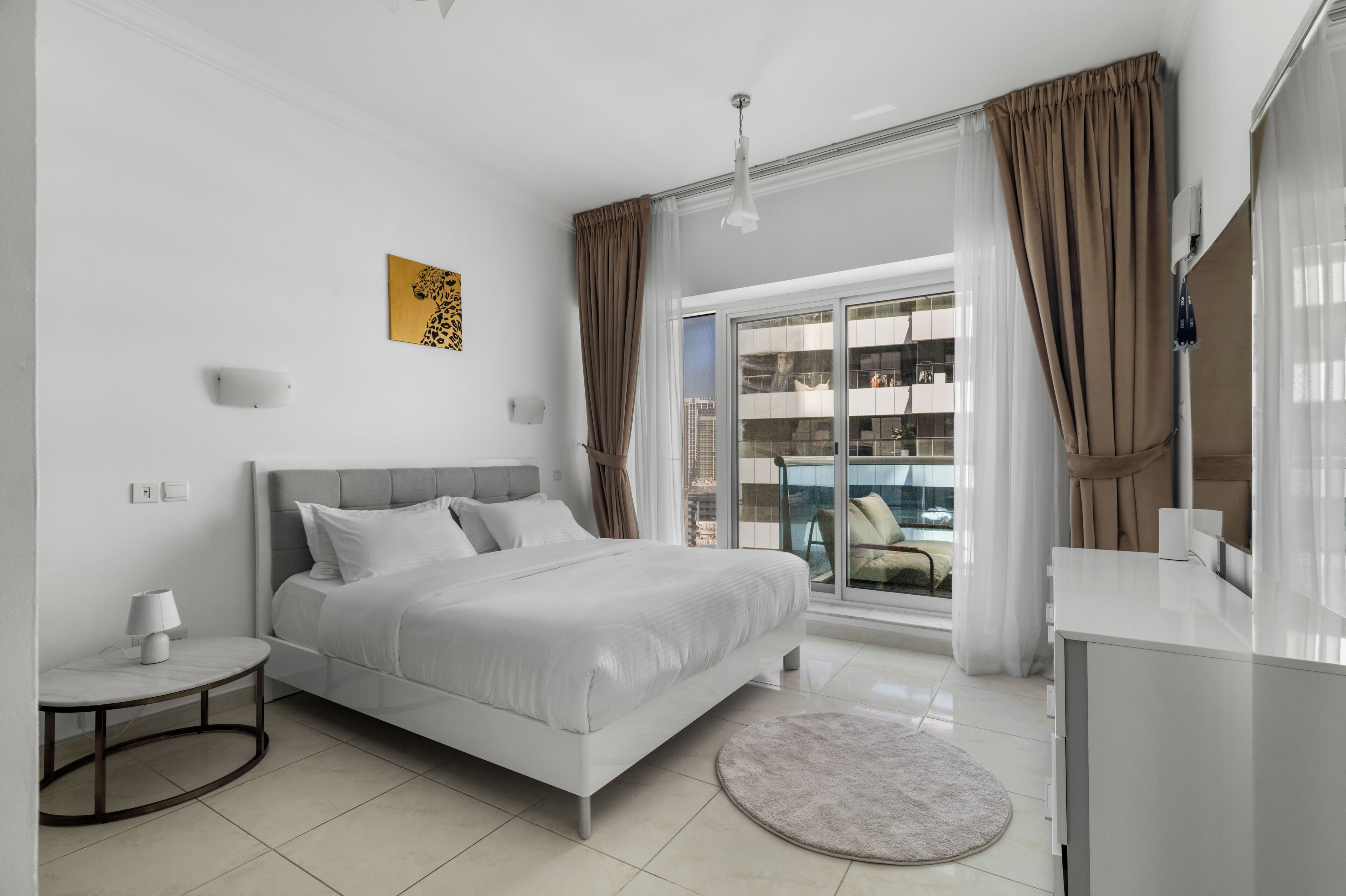 Appartement Confort, 1 chambre, vue ville | Couette en duvet d'oie, bureau