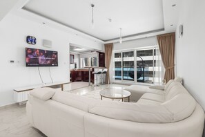 舒适公寓, 1 间卧室, 城市景观 | 客厅 | 平板电视