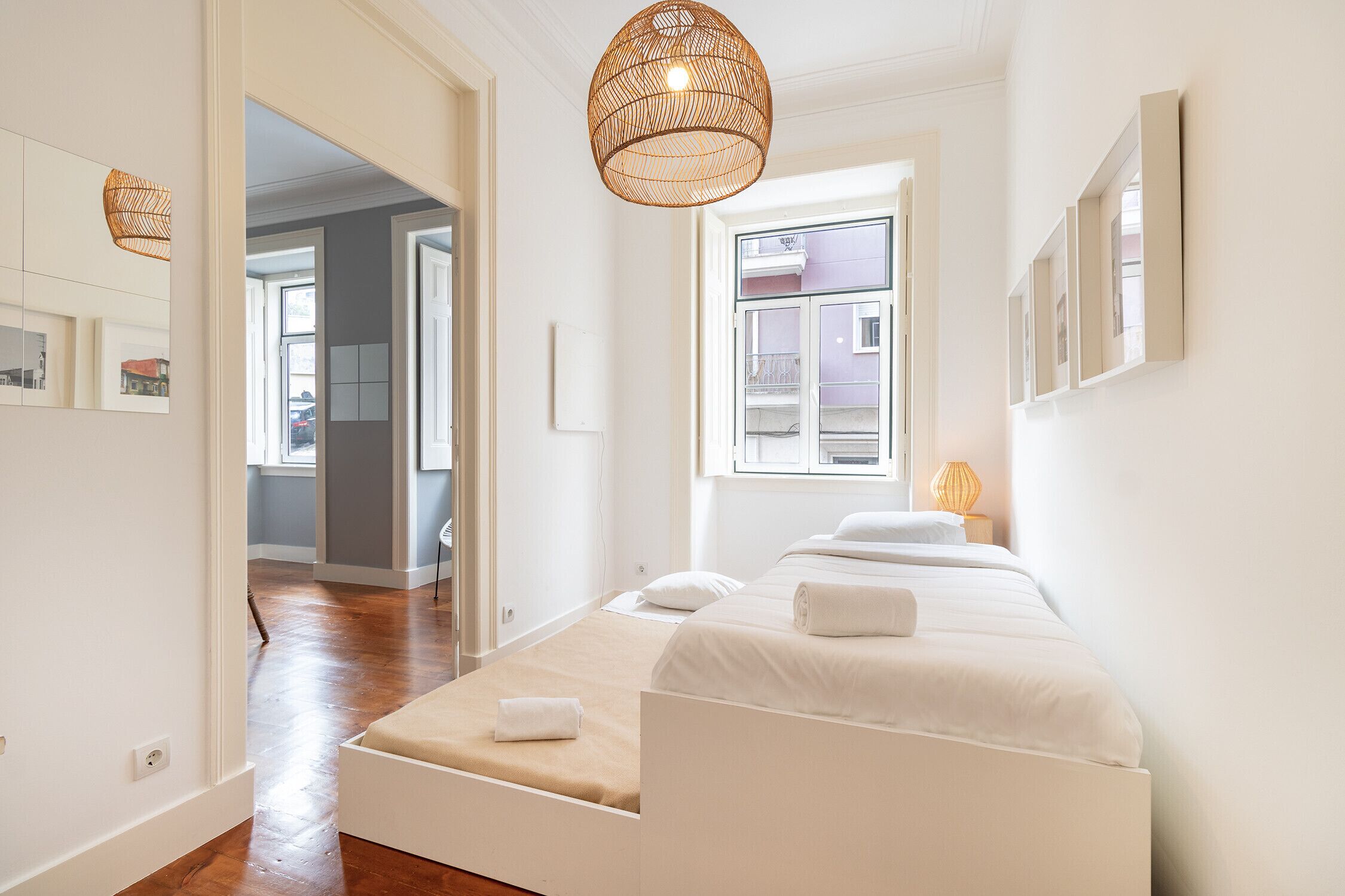 6 slaapkamers, een strijkplank/strijkijzer, gratis wifi