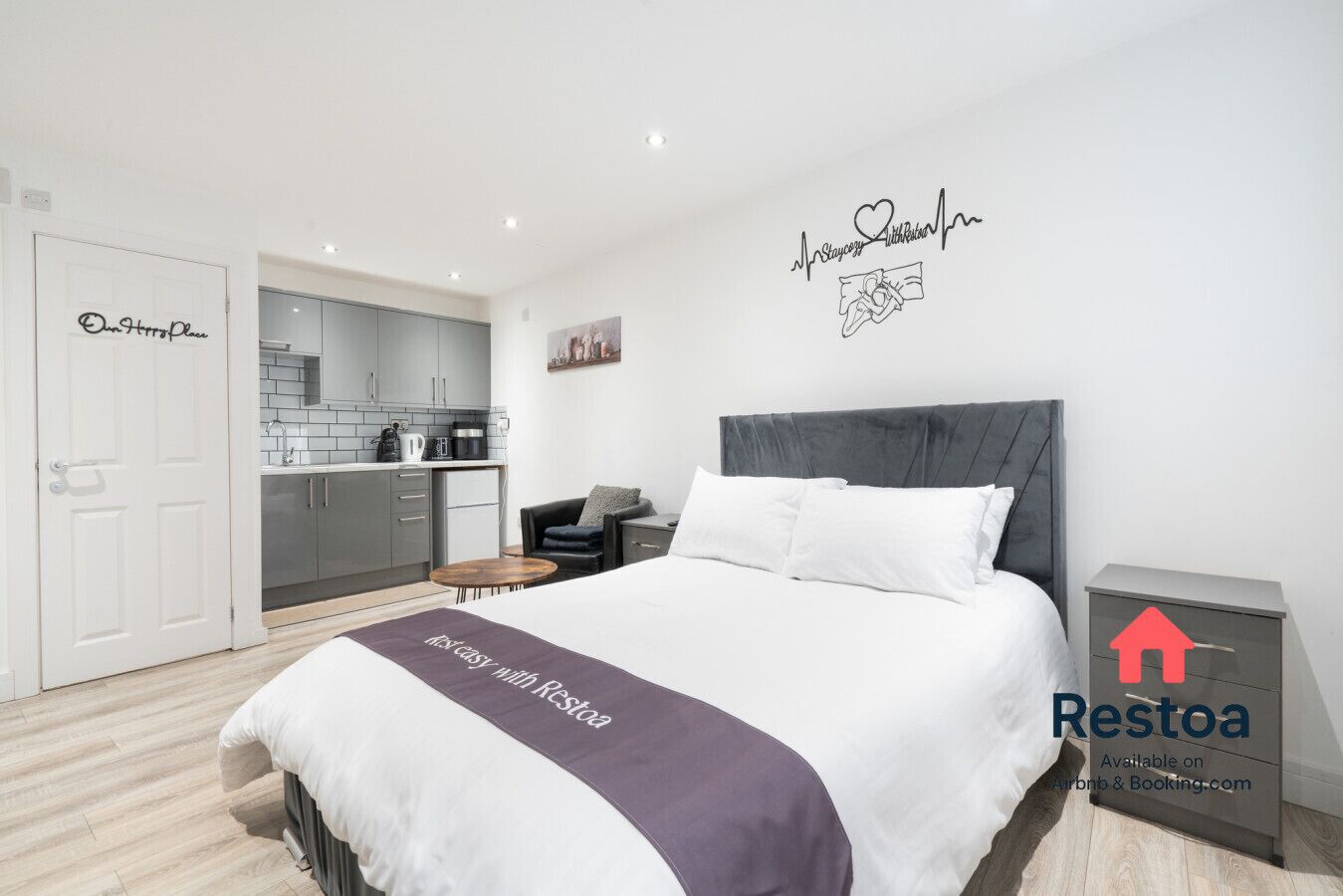 1 habitación, escritorio, tabla de planchar con plancha y wifi 