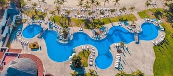 Casa Oasis B-Nayar Gated Beach Club