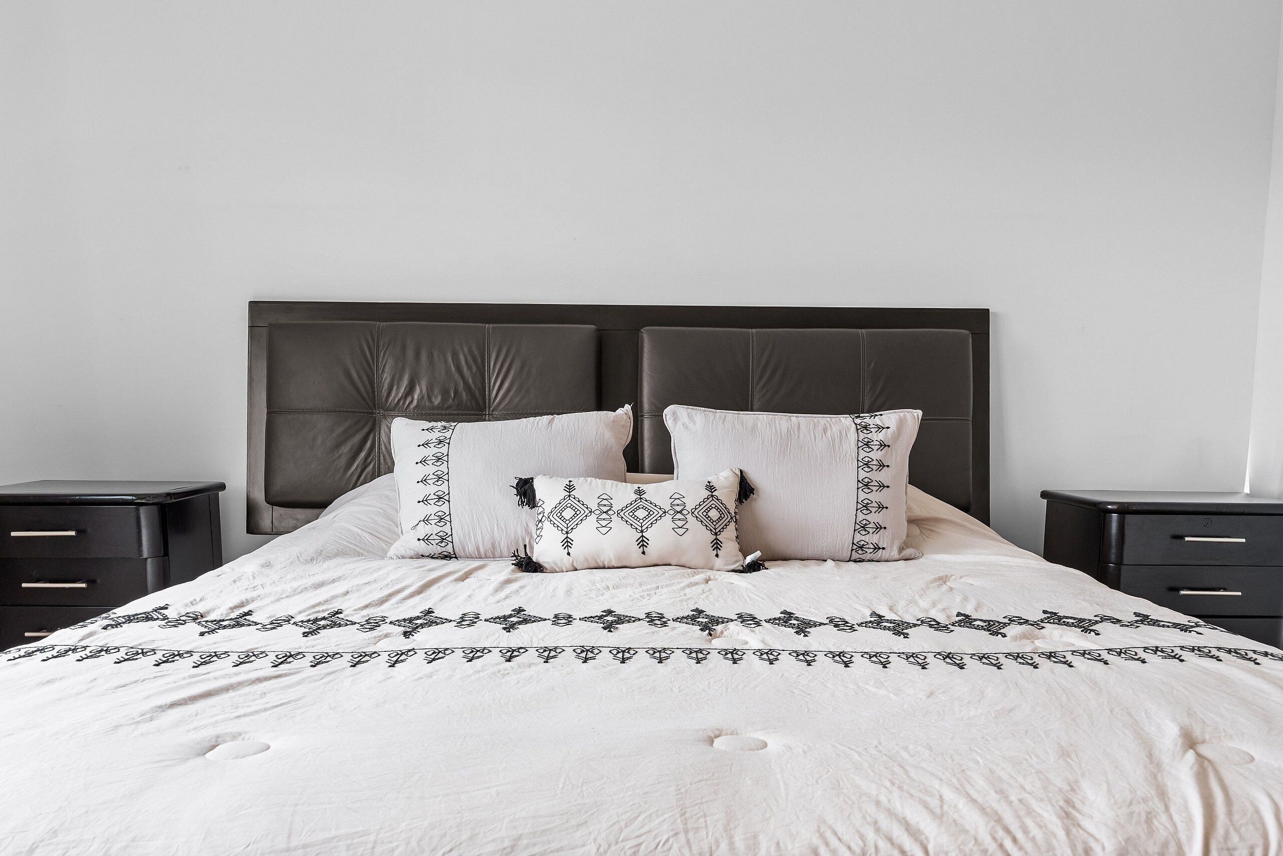 Villa | Ropa de cama de alta calidad y escritorio