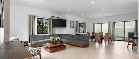 Villa | Living area