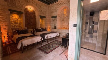 Standard Üç Kişilik Oda | Ses yalıtımı, ücretsiz kablosuz İnternet 