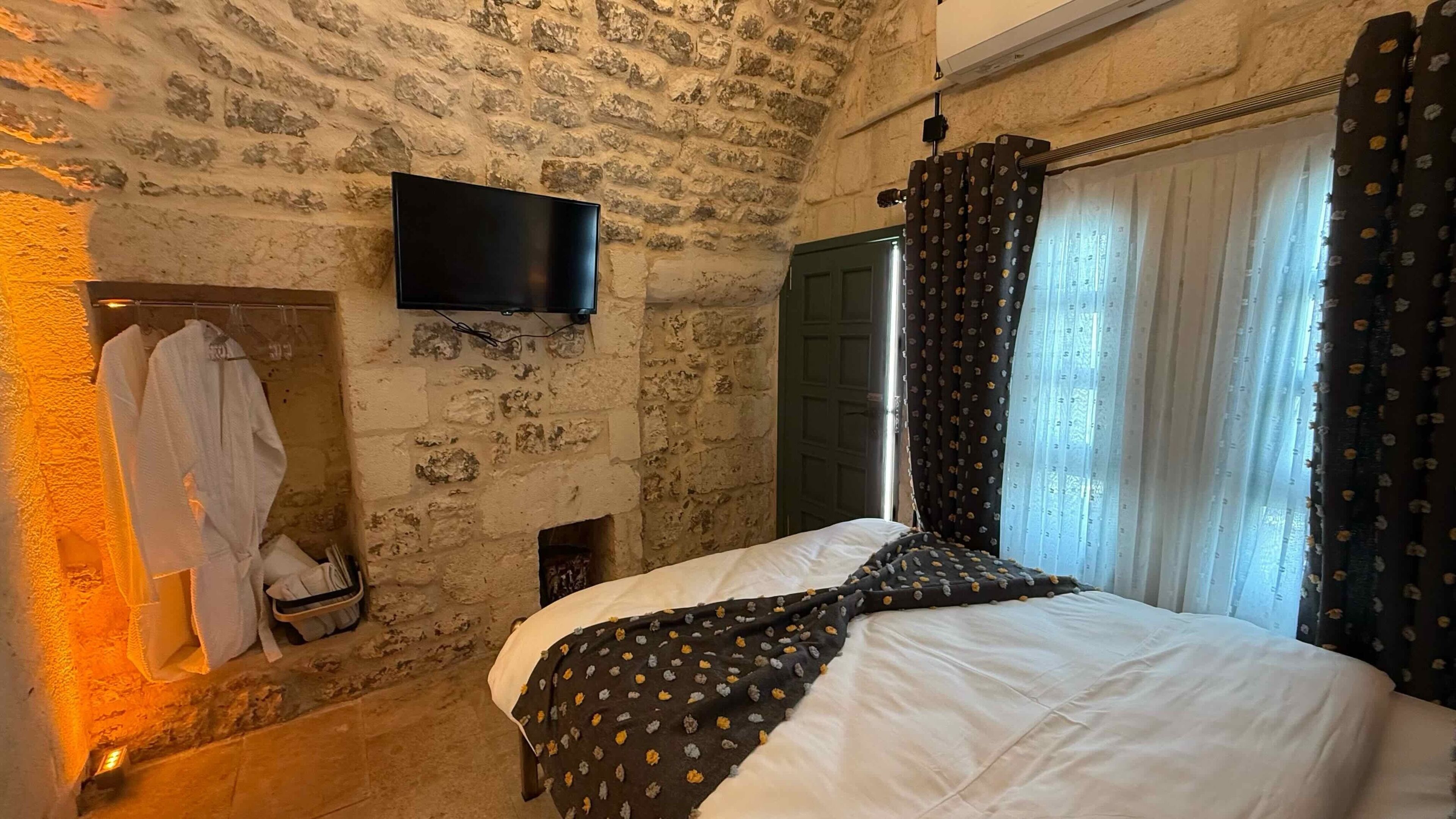 标准双人房 | 免费 WiFi