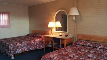 Basic Double Room | Desk, laptop workspace, free WiFi