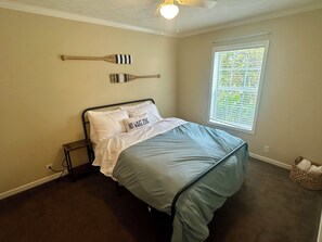 3 bedrooms, free WiFi, bed sheets