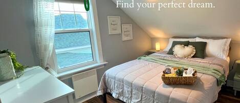 2 bedrooms, desk, iron/ironing board, free WiFi