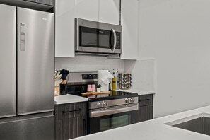 Microwave, oven, stovetop, dishwasher