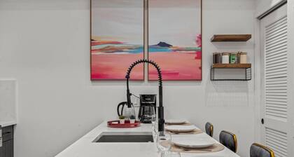 1BR+Parking Near UPenn, Art Museum, Penitentiary