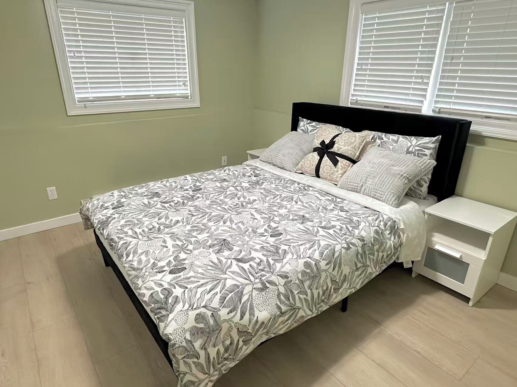 2 slaapkamers, een kluis op de kamer, gratis wifi, beddengoed