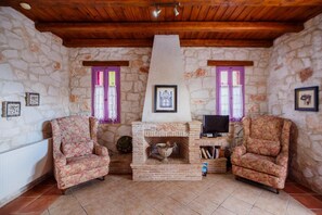 Télévision, cheminée