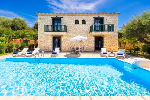 Villa Faidra - Three Bedroom Villa, Sleeps 7