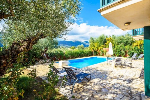 Villa Faidra - Three Bedroom Villa, Sleeps 7