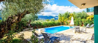 Villa Faidra - Three Bedroom Villa, Sleeps 7
