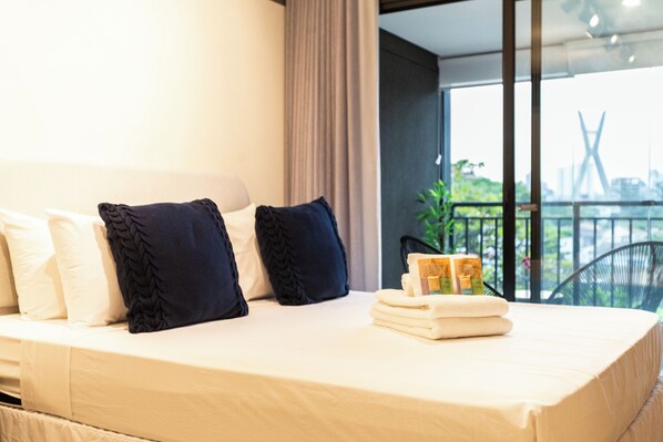 Studio | Een strijkplank/strijkijzer, gratis wifi