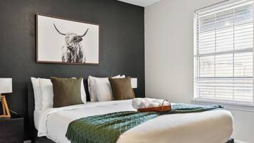 3 bedrooms, in-room safe, iron/ironing board, free WiFi