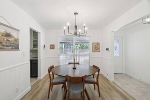 Dining - Peaceful Country Escape on 5 Acres with Game Room, BBQ & Outdoor Living (Manor)