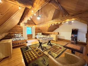 3 habitaciones, escritorio, tabla de planchar con plancha y wifi gratis 