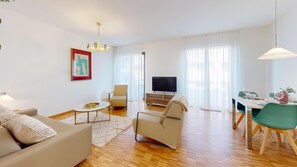Apartamento luxo, sacada | Área de estar