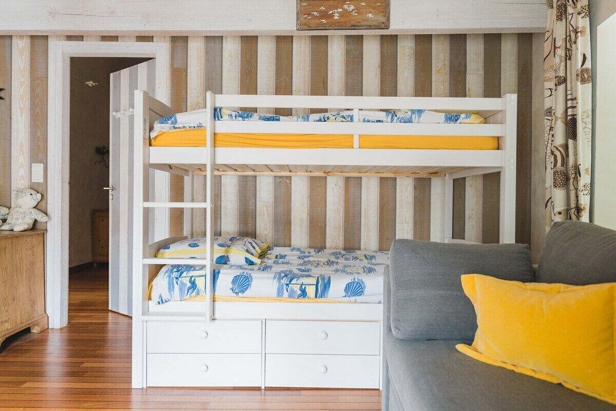 5 chambres, fer et planche à repasser, lit parapluie, Wi-Fi gratuit