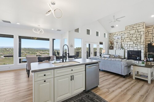 Rim Mountain Views—Your Perfect Retreat in Payson, AZ