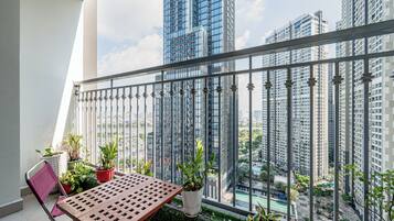 Economy-Apartment, Balkon | Schreibtisch, laptopgeeigneter Arbeitsplatz, kostenloses WLAN