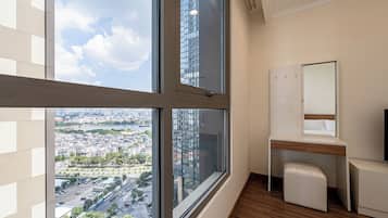 Economy-Apartment, Balkon | Schreibtisch, laptopgeeigneter Arbeitsplatz, kostenloses WLAN