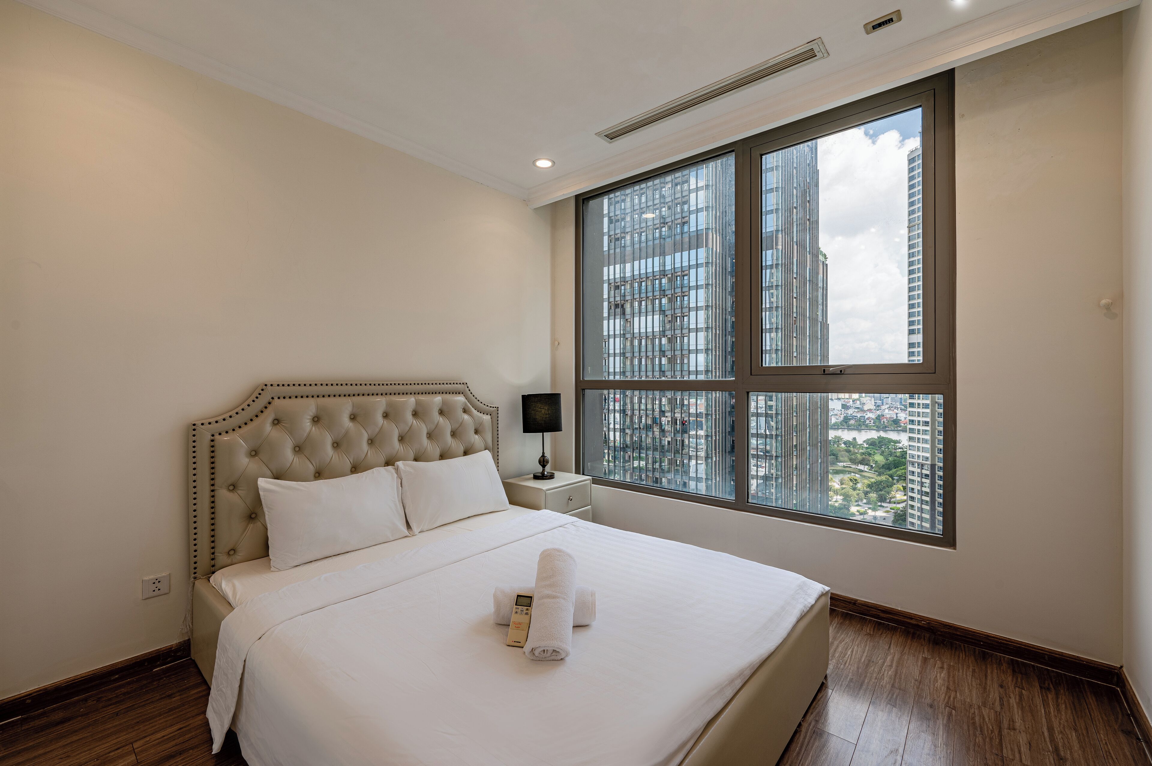 Economy Apartment, 1 Bedroom, Balcony, City View | Hypo-allergenic bedding, minibar, individually decorated