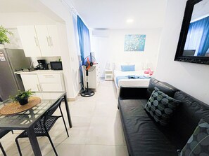 Standard Studio, 1 Queen Bed with Sofa bed, Kitchen, Beachside | Egyptian cotton sheets, premium bedding, down comforters - KORALES BEACH APARTMENTS (Punta Cana)